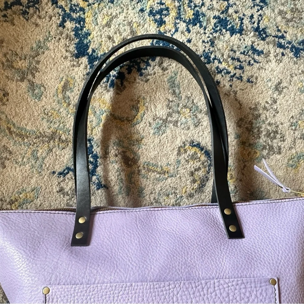 NEW ๐ฆ Portland Leather Large Wisteria Zip Tote - Picture 7 of 16